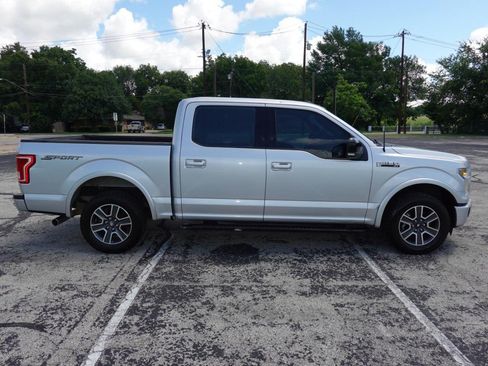 Used 2015 Ford F150 XLT w/ Equipment Group 302A Luxury RWD image 9