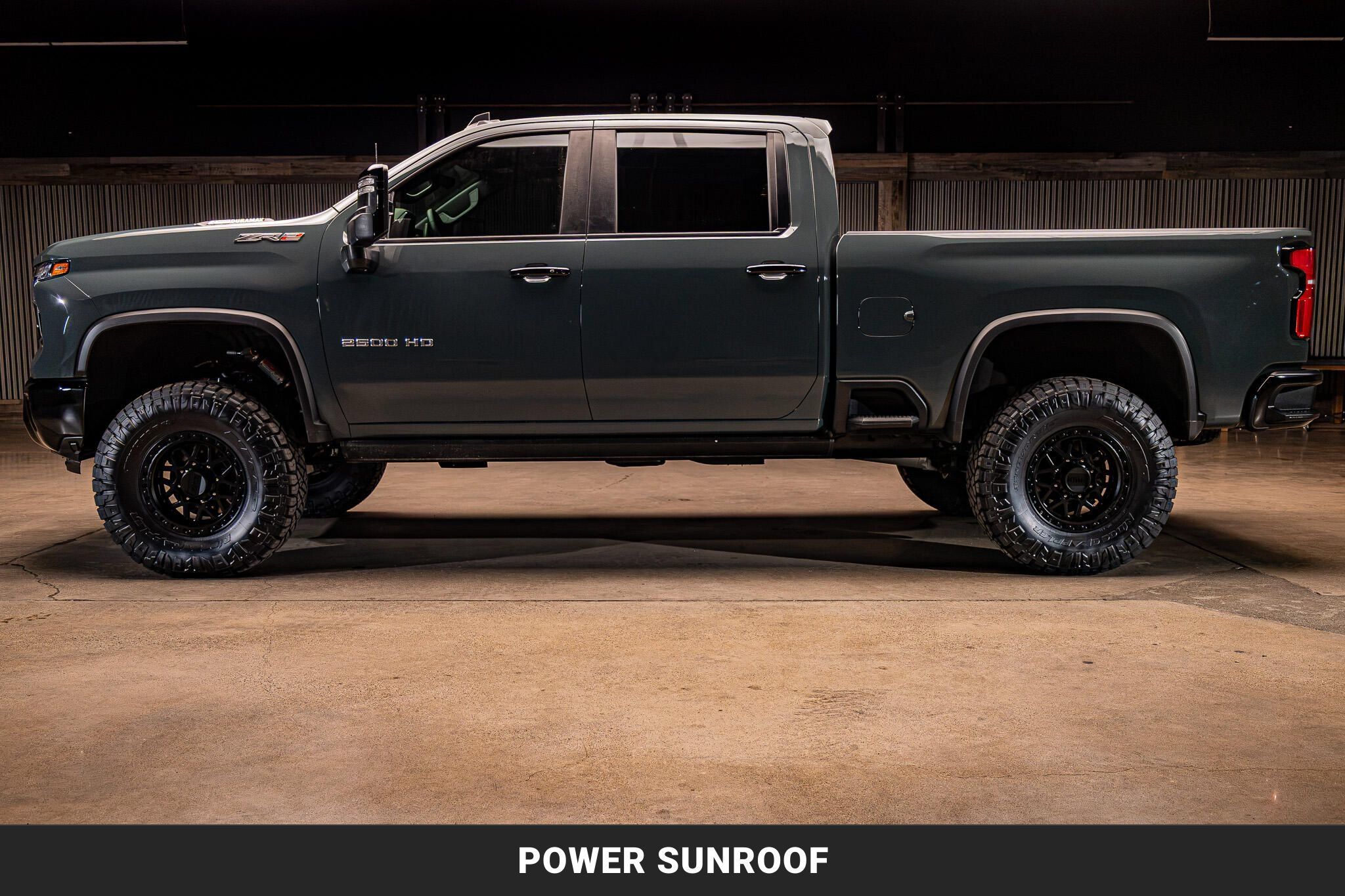 Used 2025 Chevrolet Silverado 2500 ZR2 w/ Technology Package AWD/4WD image 5