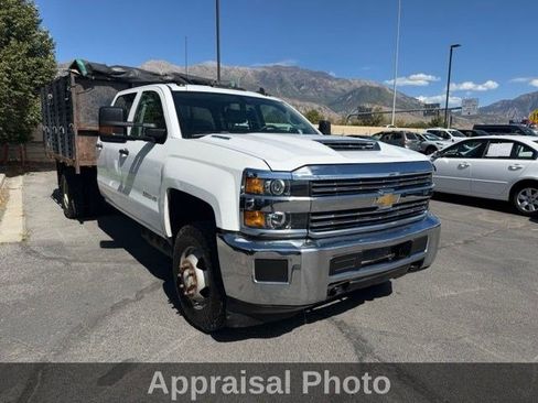 Used 2018 Chevrolet Silverado 3500 W/T w/ WT Convenience Package AWD/4WD image 3