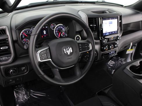 New 2026 RAM 1500 Express AWD/4WD image 8