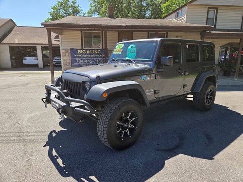 Used 2016 Jeep Wrangler Unlimited Sport w/ Quick Order Package 24S AWD/4WD image 2
