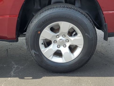 Used 2022 RAM 1500 Big Horn AWD/4WD image 9