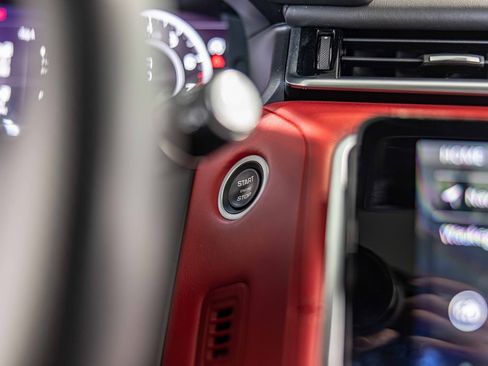 Used 2020 Land Rover Range Rover Velar SV Autobiography Dynamic image 27