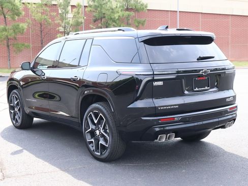 New 2026 Chevrolet Traverse High Country w/ LPO, Floor Liner Package FWD image 7