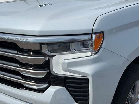 New 2026 Chevrolet Silverado 1500 High Country AWD/4WD image 9