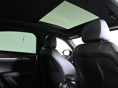 Used 2025 Alfa Romeo Stelvio Sprint image 20