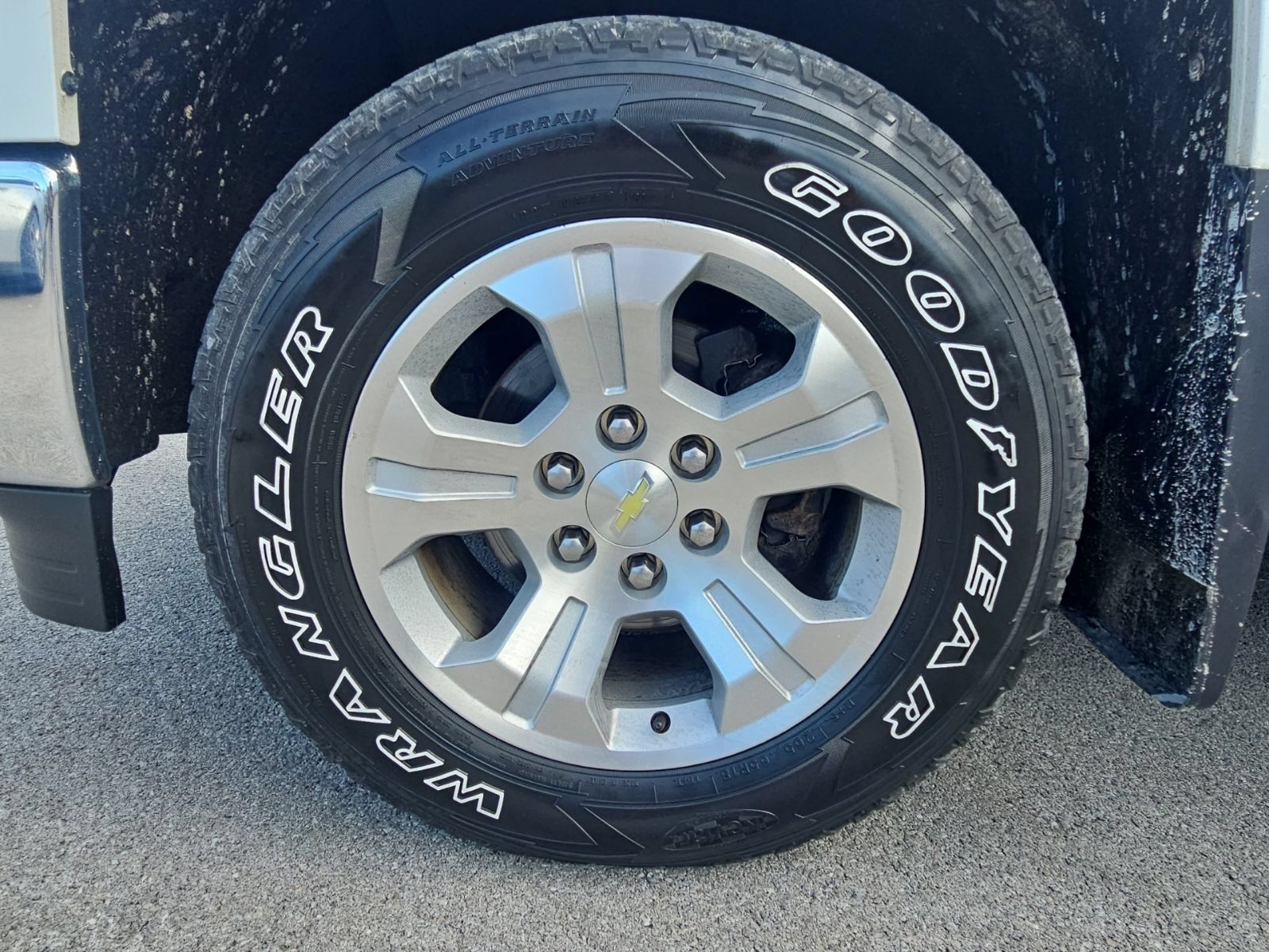 Used 2015 Chevrolet Silverado 1500 LT w/ All Star Edition AWD/4WD image 12