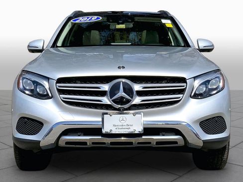 Used 2019 Mercedes-Benz GLC 300 4MATIC image 4
