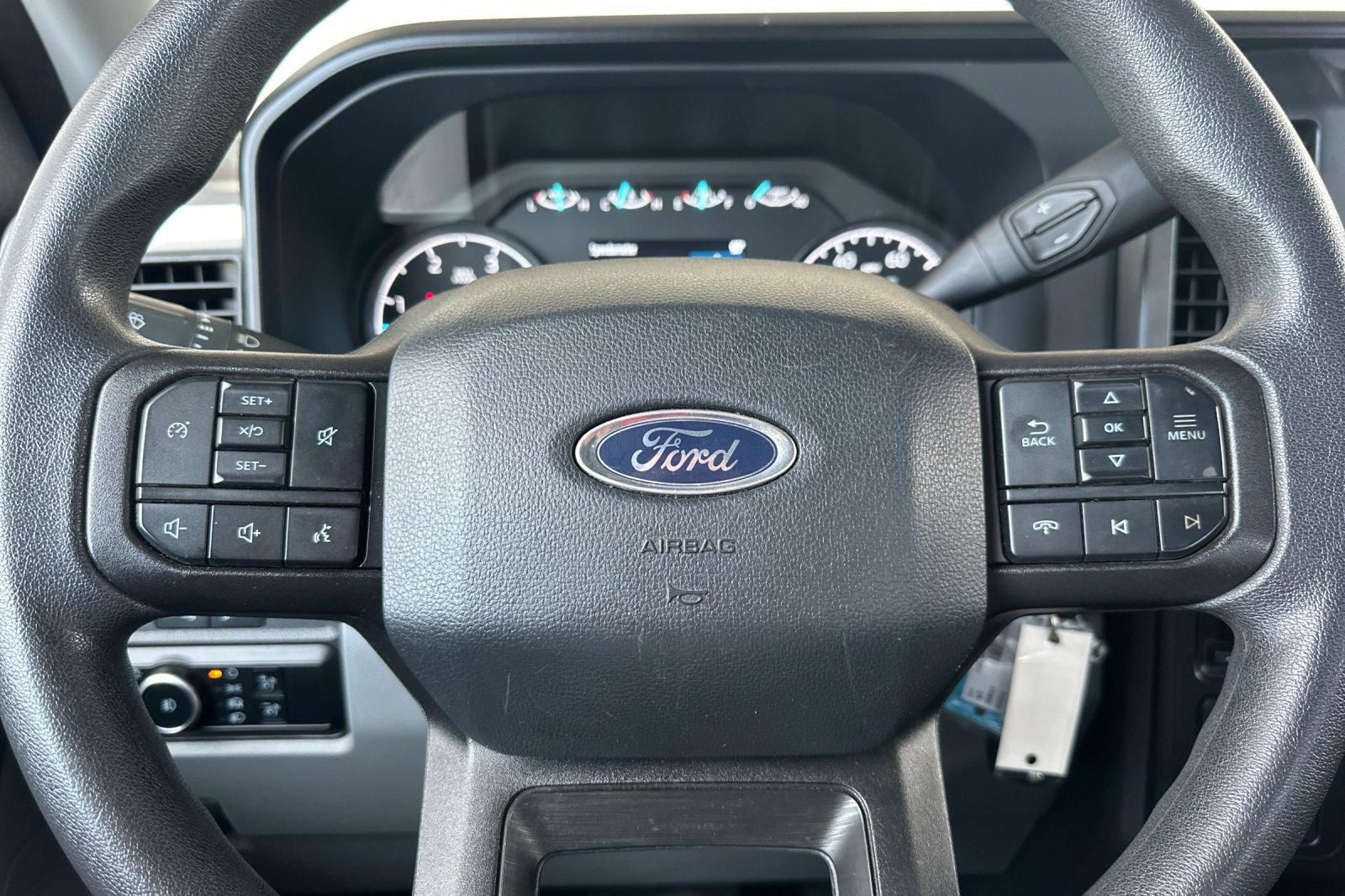 Used 2024 Ford F250 XLT w/ FX4 Off-Road Package AWD/4WD image 28