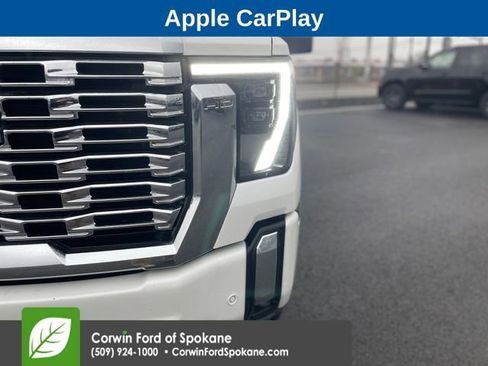 Used 2025 GMC Sierra 3500 Denali image 8