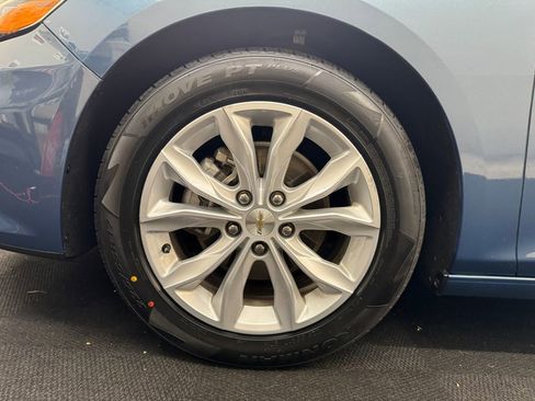 Used 2024 Chevrolet Malibu LT FWD image 12