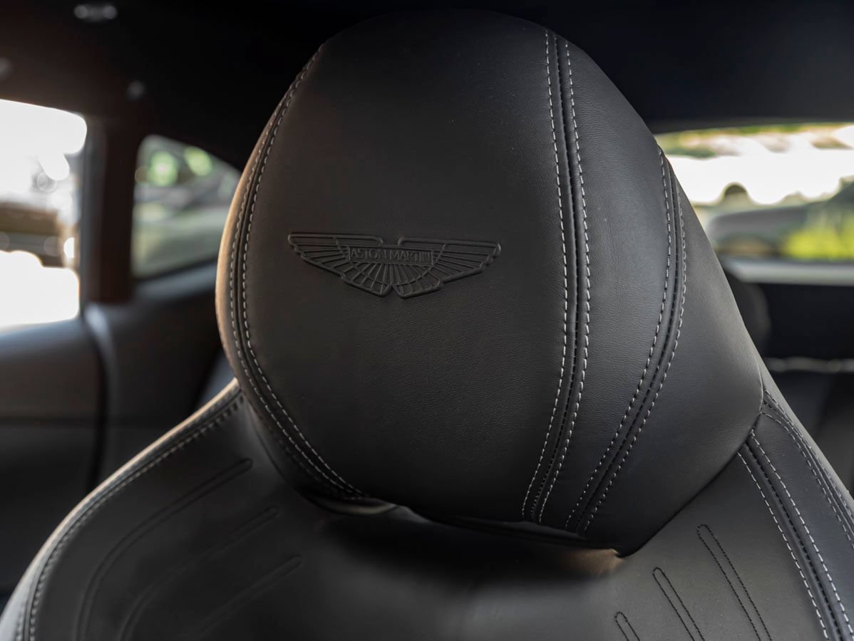 Used 2024 Aston Martin DBX AWD/4WD image 5