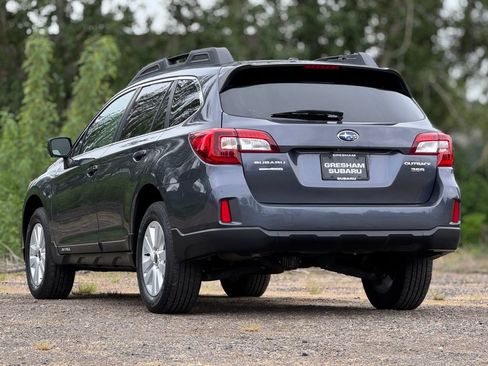 Used 2015 Subaru Outback 2.5i Premium AWD/4WD image 5