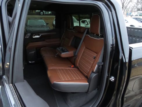 Used 2024 GMC Sierra 1500 Denali Ultimate image 17