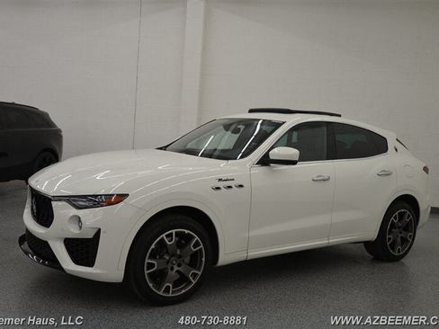 Used 2022 Maserati Levante Modena AWD/4WD image 5