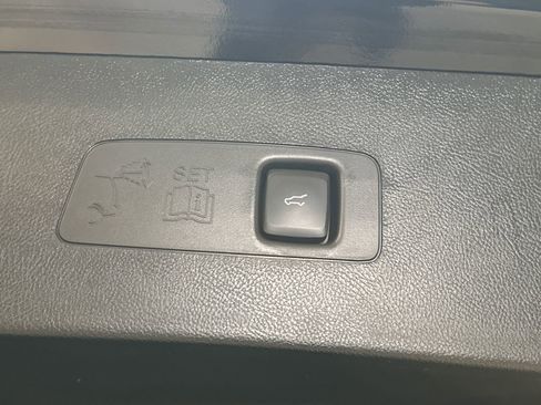 New 2026 Lincoln Corsair Premiere image 7