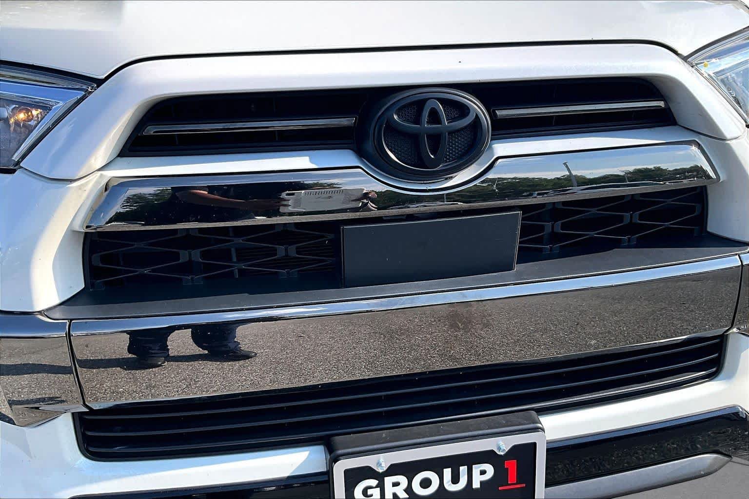 Used 2021 Toyota 4Runner Nightshade AWD/4WD image 30