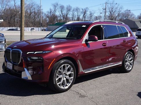 Used 2024 BMW X7 xDrive40i w/ Premium Package AWD/4WD image 13