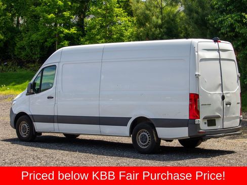 Used 2021 Mercedes-Benz Sprinter 2500 image 5