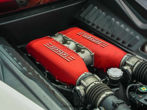 Used 2012 Ferrari 458 Italia Coupe RWD image 19