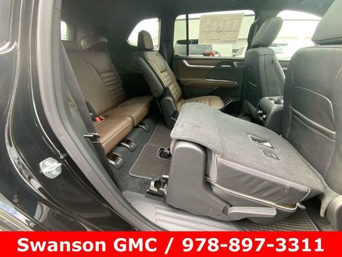 New 2026 GMC Acadia Denali Ultimate w/ LPO, Floor Liner Package image 33