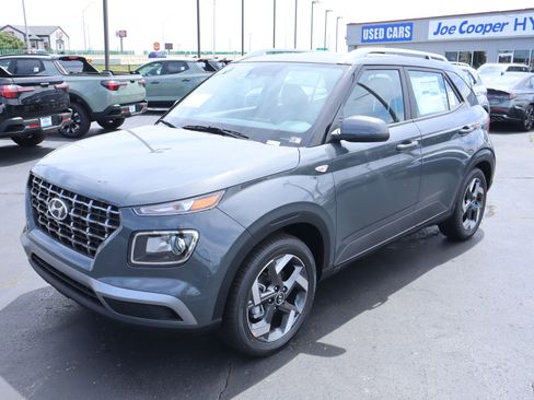 New 2026 Hyundai Venue SEL FWD image 10