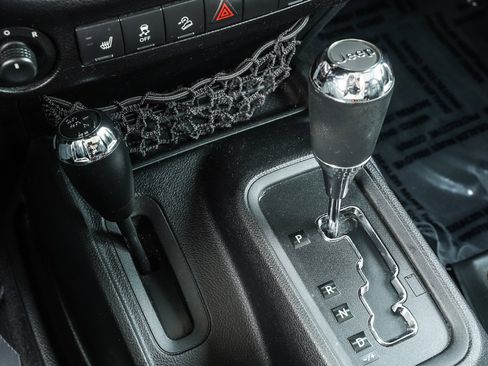 Used 2013 Jeep Wrangler Unlimited Sahara w/ Dual Top Group image 13