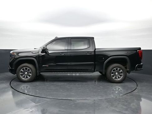 Used 2024 GMC Sierra 1500 AT4 w/ Technology Package AWD/4WD image 4
