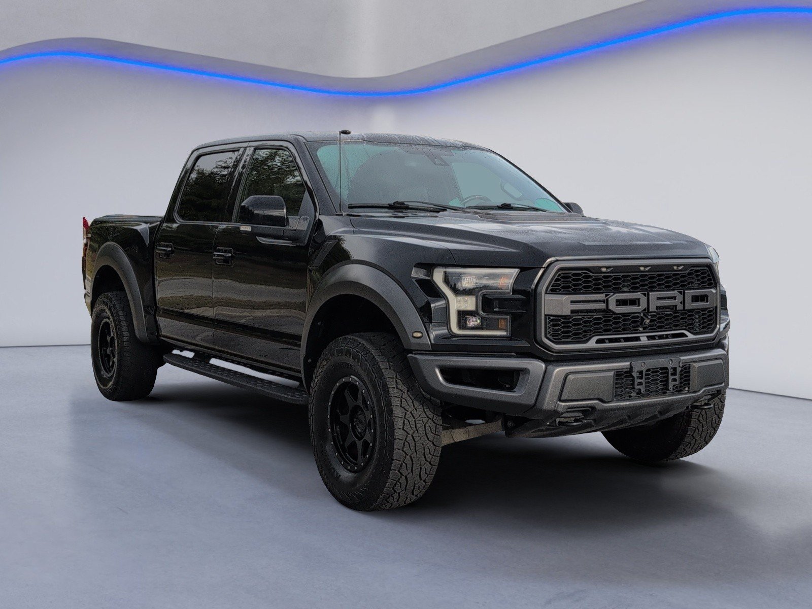 Used 2018 Ford F150 Raptor w/ Equipment Group 802A Luxury AWD/4WD image 7