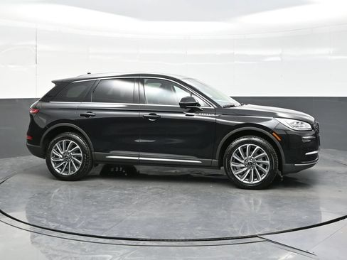 Used 2024 Lincoln Corsair Reserve w/ Equipment Group 201A AWD/4WD image 8