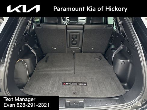 Used 2022 Mitsubishi Outlander SEL image 12