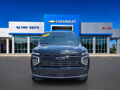 Used 2025 Chevrolet Tahoe High Country AWD/4WD image 2