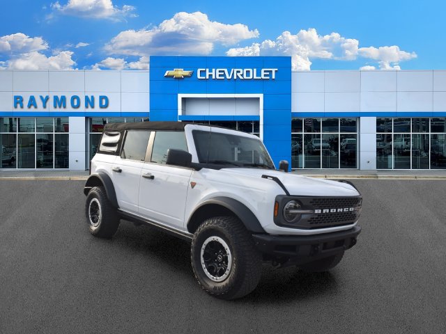 Used 2023 Ford Bronco Badlands w/ Sasquatch Package AWD/4WD image 1