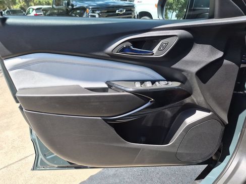 New 2026 Chevrolet Trax LT w/ LT Convenience Package FWD image 19