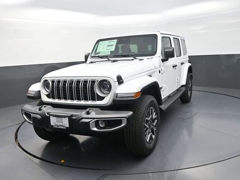 New 2026 Jeep Wrangler Unlimited Sahara AWD/4WD image 5