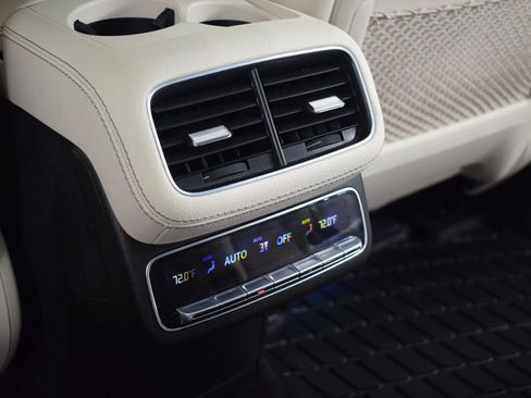 Used 2025 Mercedes-Benz GLS 450 4MATIC image 22