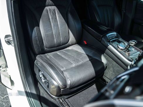 Used 2022 BMW X5 M50i w/ Executive Package image 29