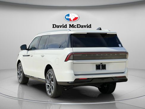 New 2026 Lincoln Navigator L Black Label AWD/4WD image 4