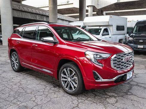Used 2019 GMC Terrain Denali image 3