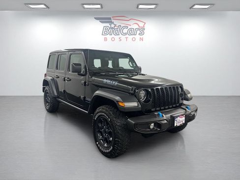 Used 2023 Jeep Wrangler Unlimited w/ Sun & Screen Package AWD/4WD image 3