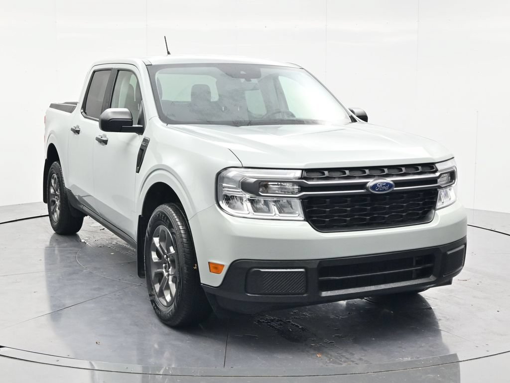 Used 2024 Ford Maverick XLT FWD image 3