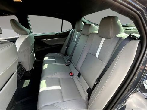 Used 2026 Toyota Camry SE image 19