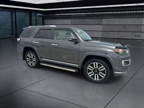 Used 2019 Toyota 4Runner Limited AWD/4WD image 2