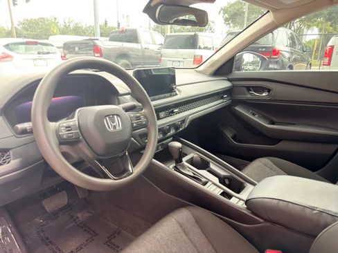 Used 2023 Honda Accord EX image 14
