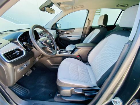 Used 2020 Chevrolet Equinox LS image 20