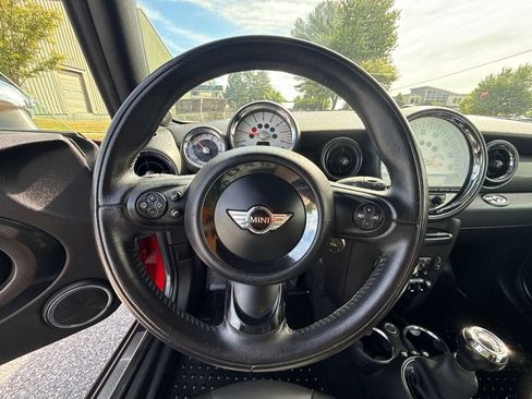 Used 2011 MINI Cooper S FWD image 17