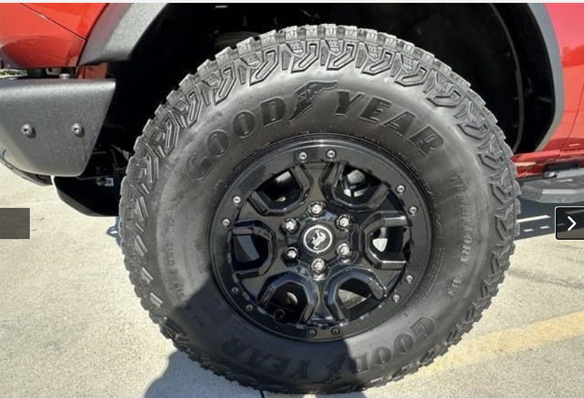 Used 2023 Ford Bronco Wildtrak AWD/4WD image 8