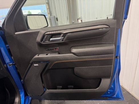 Used 2022 GMC Sierra 1500 AT4 w/ AT4 Preferred Package AWD/4WD image 17