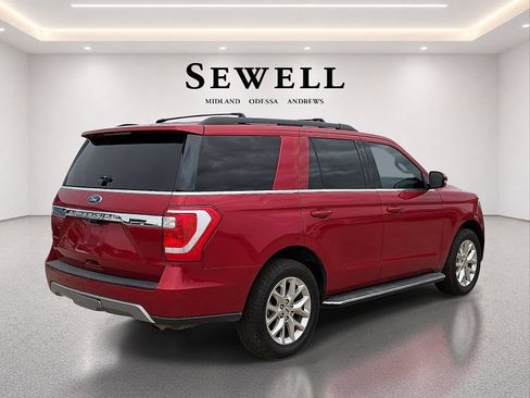 Used 2021 Ford Expedition XLT AWD/4WD image 4