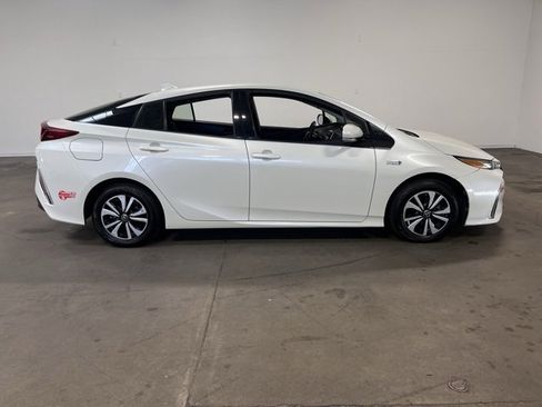 Used 2017 Toyota Prius Prime Plus image 2
